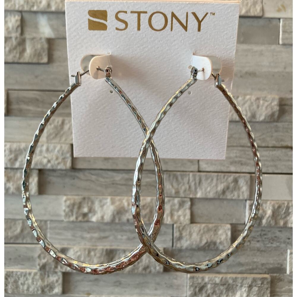 Stony Earrings Hoop